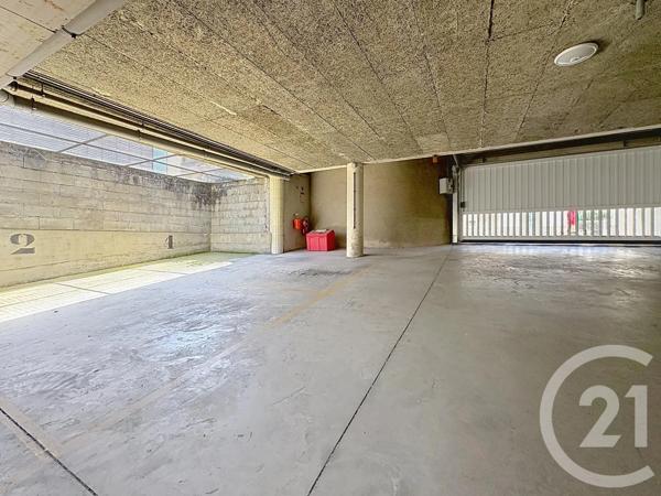 Appartement F3 à vendre  3 pièces - 73 m 2   TROYES  - 10