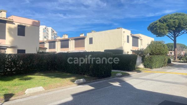 Appartement à vendre 2 pièces à ARGELES SUR MER (66) Proche plage avec piscine, tennis et place de stationnement.