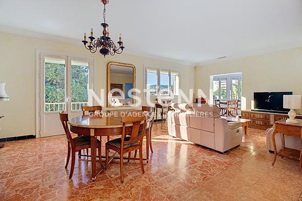 À VENDRE - Maison familiale 7 pièces avec deux logements à Draguignan