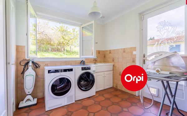 Maison à vendre    6 pièces • 250 m2 Saint-Priest