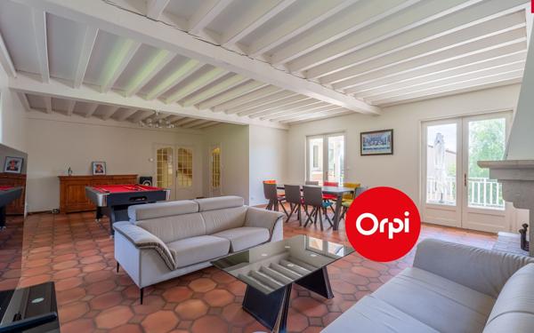 Maison à vendre    6 pièces • 250 m2 Saint-Priest