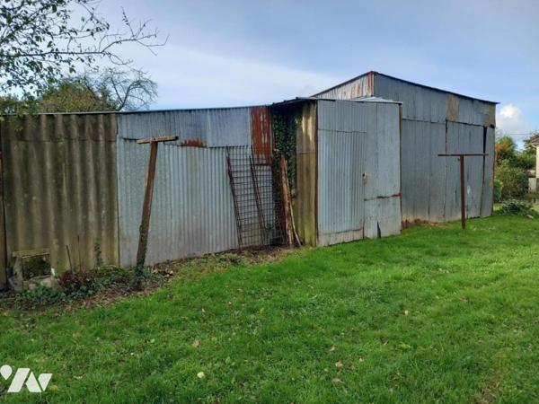 MAISON 6 PIECES avec dépendance, l'ensemble sur  1ha 08a de terrain