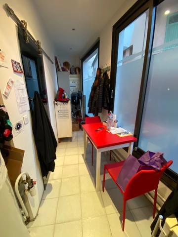 Dpt Gard (30), à vendre PONT SAINT ESPRIT Salon de coiffure Emplacement N°1