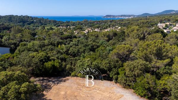 La Croix-Valmer, Terrain constructible  1 703 m² à vendre