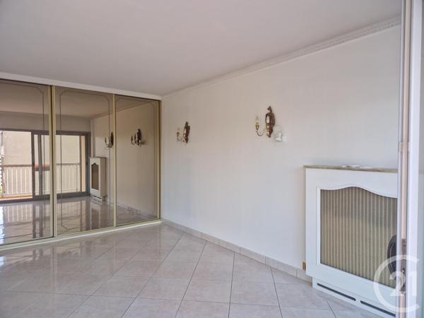 Appartement F4 à vendre  4 pièces - 90,22 m2 BRON - 69