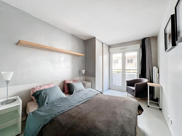 Appartement Suresnes 2 pièce(s) 51 m2