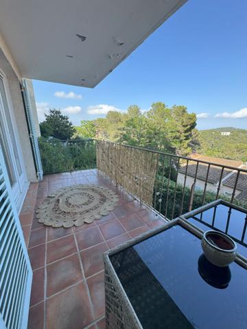 A VENDRE - STUDIO - MOUGINS-LE-HAUT