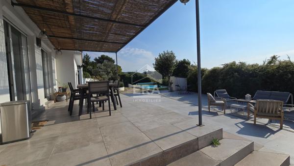 Maison spacieuse à vendre à Marignane - Un véritable havre de paix !