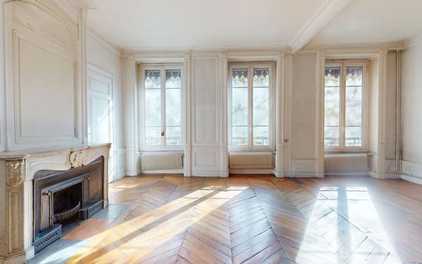 Appartement à vendre    4 pièces • 85,30 m2 Lyon 3