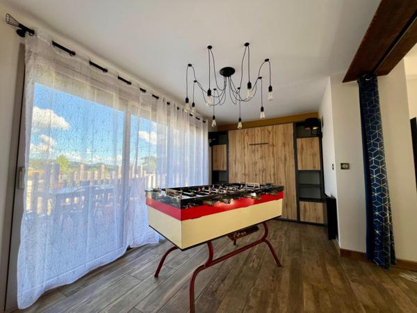 Ensemble immobilier en pierre avec beaucoup de cachet !