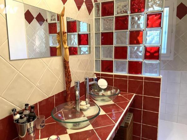 VILLA T5 DE PLAIN PIED AVEC GRAND TERRAIN BRIGNOLES