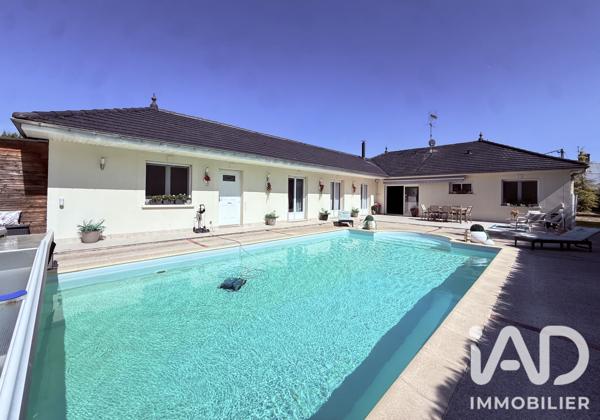 Maison à vendre 7 pièces 174 m² Saint-Lyé