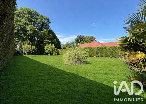 Maison à vendre 7 pièces 174 m² Saint-Lyé