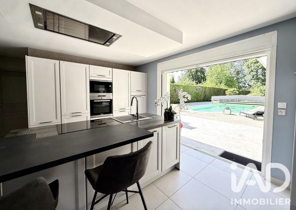 Maison à vendre 7 pièces 174 m² Saint-Lyé