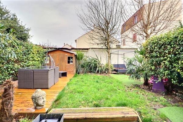 Appartement 3 pièces avec TERRASSE ET PARKING