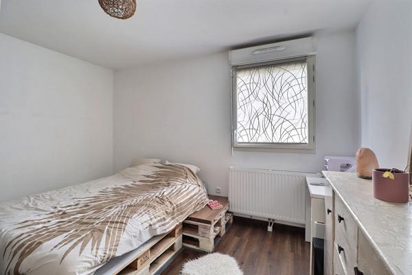 Appartement 3 pièces avec TERRASSE ET PARKING