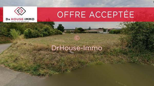 Terrain à vendre de 1 439 m²