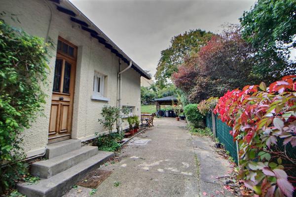 Maison Triel Sur Seine 5 pièce(s) 74 m2 €319 000 ** - Référence 1027