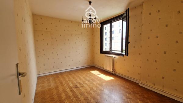 Appartement
                                                                                                                                                                                                                                                                                                                        3 pièce(s)                                                                                                                                                                                                          2 chambre(s)                                                                                                                                                                                                          60  m²