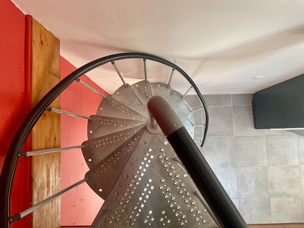 Echoppe 84m2 3ch jardin garage Saint -Genes