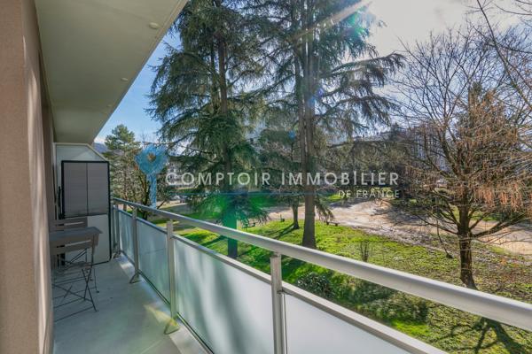 Appartement
                                                                                                                                                                                                                                                                                                                        4 pièce(s)                                                                                                                                                                                                          2 chambre(s)                                                                                                                                                                                                          74  m²