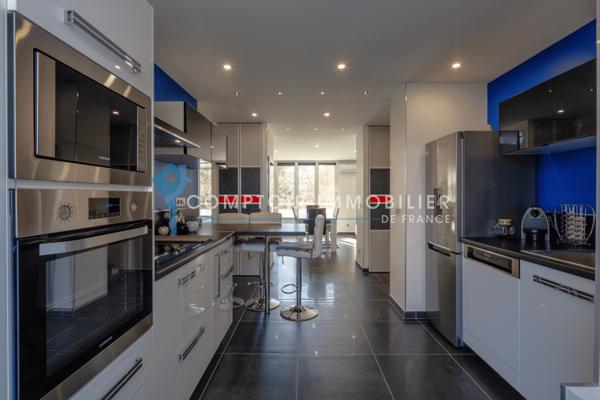 Appartement
                                                                                                                                                                                                                                                                                                                        4 pièce(s)                                                                                                                                                                                                          2 chambre(s)                                                                                                                                                                                                          74  m²
