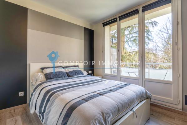 Appartement
                                                                                                                                                                                                                                                                                                                        4 pièce(s)                                                                                                                                                                                                          2 chambre(s)                                                                                                                                                                                                          74  m²