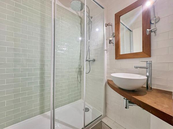 Appartement Verrieres Le Buisson 4 pièce(s) 90 m2