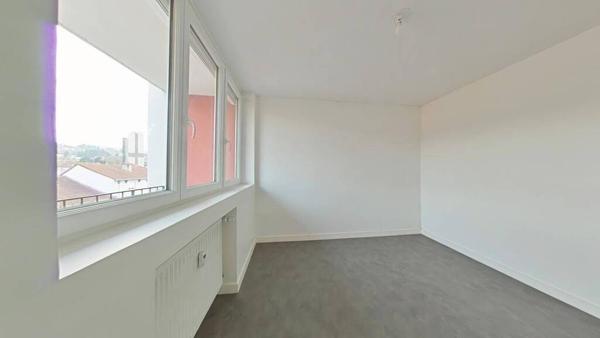 F3 LUMINEUX A FIRMINY