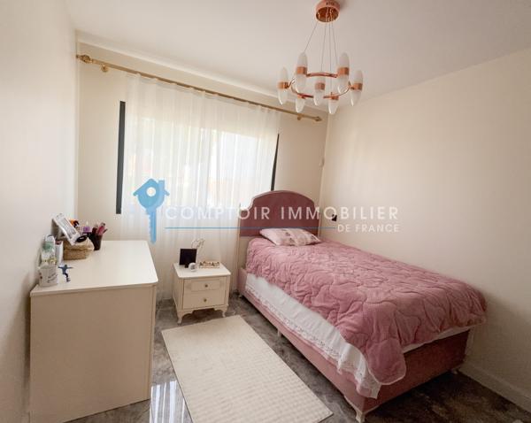 Maison
                                                                                                                                                                                                                                                                                                                        9 pièce(s)                                                                                                                                                                                                          7 chambre(s)                                                                                                                                                                                                          244  m²