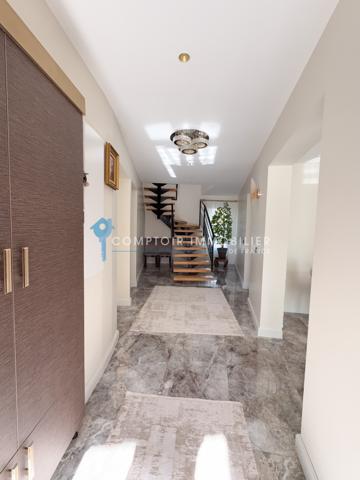 Maison
                                                                                                                                                                                                                                                                                                                        9 pièce(s)                                                                                                                                                                                                          7 chambre(s)                                                                                                                                                                                                          244  m²