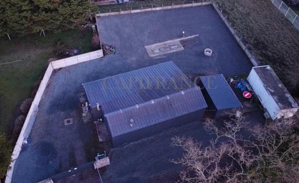 Local Artisanal 140m² + Terrain 700m² - Accès RN12 & Proche Fournisseurs à louer PLOUISY (22)