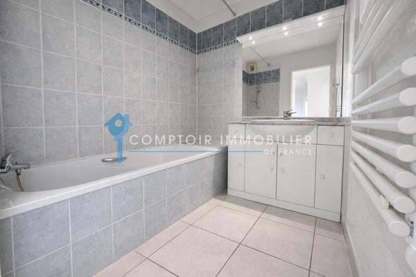 Appartement
                                                                                                                                                                                                                                                                                                                        3 pièce(s)                                                                                                                                                                                                          2 chambre(s)                                                                                                                                                                                                          76  m²