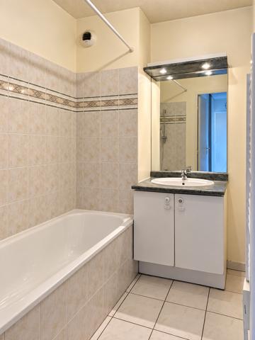 T3 64 m2 avec balcon et garage fermé – Marseille 9ème