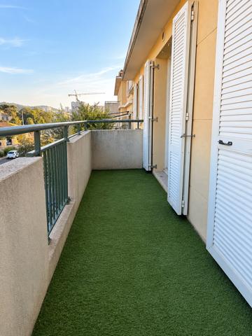 T3 64 m2 avec balcon et garage fermé – Marseille 9ème