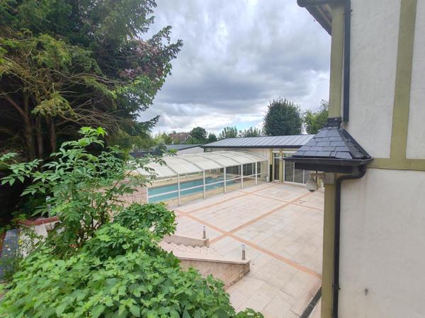 Maison de 650M2 ,14 pièces, terrain de 3412m2