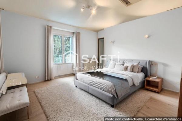 Maison de 650M2 ,14 pièces, terrain de 3412m2