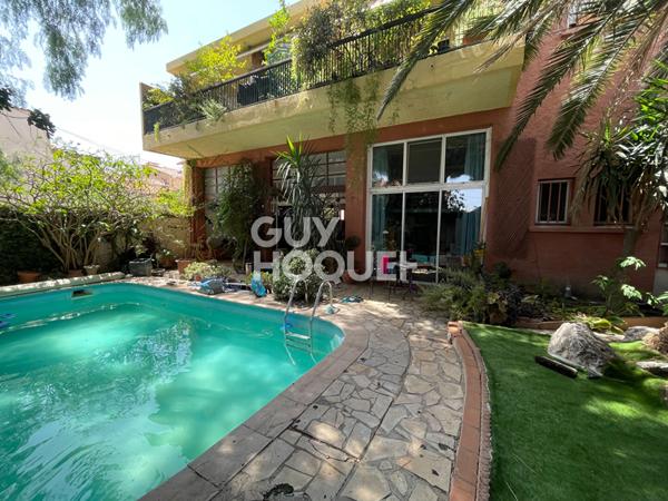 A vendre PERPIGNAN (66000) : maison T9 (223 m²) AVEC PISCINE
