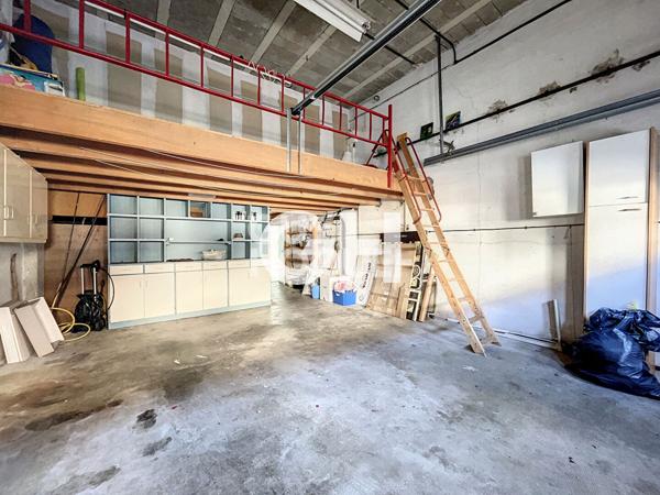 A vendre PERPIGNAN (66000) : maison T9 (223 m²) AVEC PISCINE