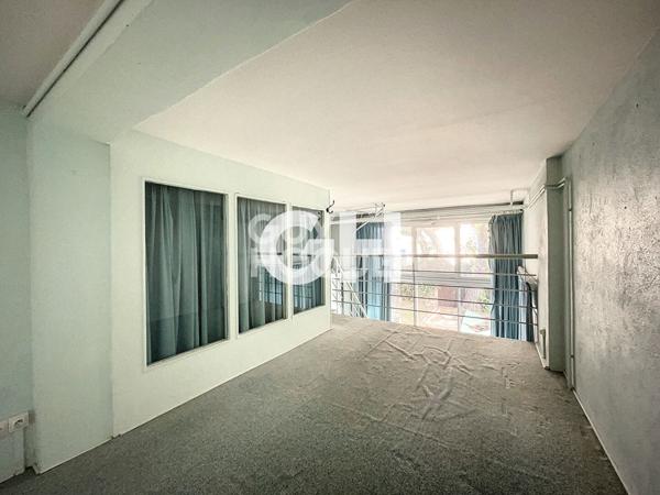 A vendre PERPIGNAN (66000) : maison T9 (223 m²) AVEC PISCINE