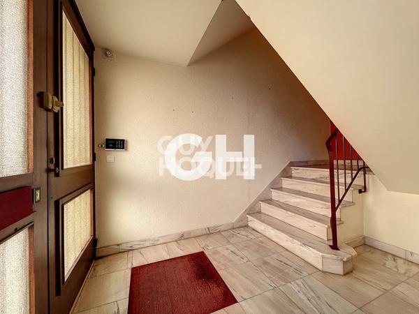 A vendre PERPIGNAN (66000) : maison T9 (223 m²) AVEC PISCINE