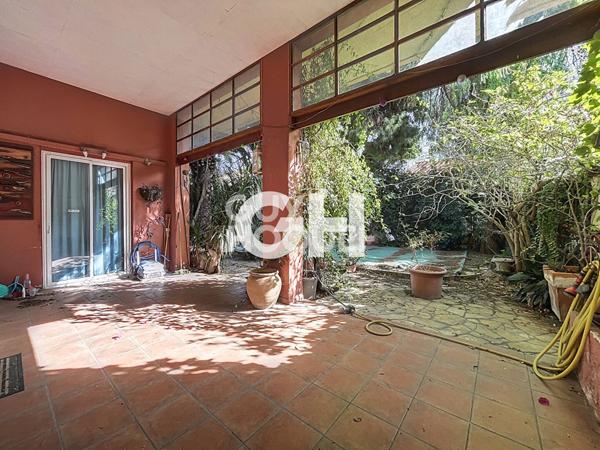 A vendre PERPIGNAN (66000) : maison T9 (223 m²) AVEC PISCINE