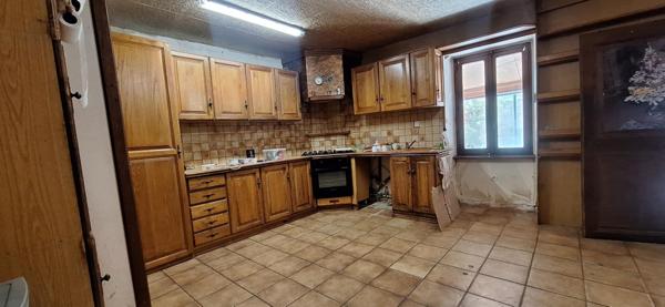 Maison de charme à rénover – Blays-les-Mines