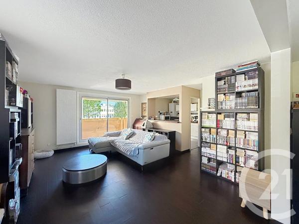 Appartement F4 à vendre  4 pièces - 82,03 m 2   GRADIGNAN  - 33