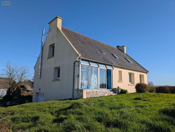 Maison à vendre à Locmélar dans le Finistère (29400), ref : 4135