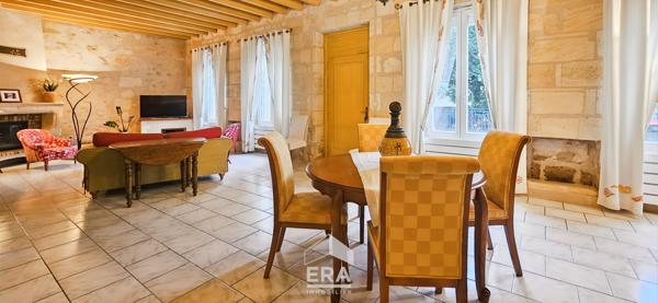 BLANQUEFORT Centre-ville - Maison en pierre 3 chambres + 1 bureau - Piscine, jardin, parking privatif