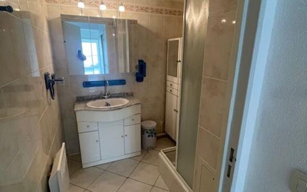 Appartement à louer    3 pièces •  Pont-l'Évêque