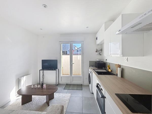 Appartement rénové T2, extérieur et place de stationnement - rive droite, Hennebont