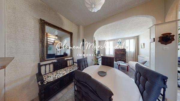 Appartement 4 pièces avec combles et cachet ancien