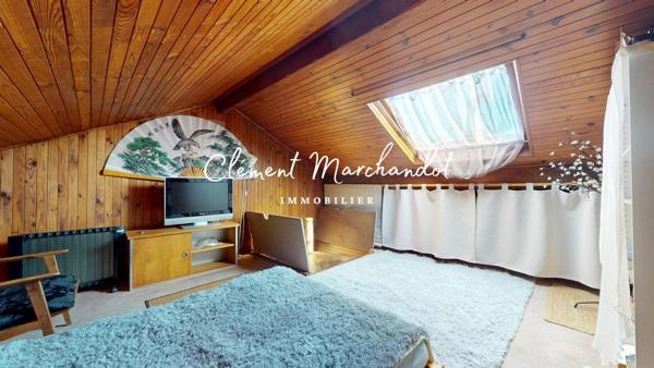 Appartement 4 pièces avec combles et cachet ancien